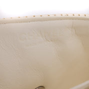 Weisse Chanel East West Single Flap Bag in Medium Größe aus perforiertem löchrigen Lammleder mit silberner Hardware