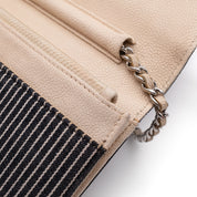 Gestreifte Chanel Wallet on Chain WOC Handtasche aus Blau Weiss Jeans Material mit Off-White Caviar Leder und silberner Hardware