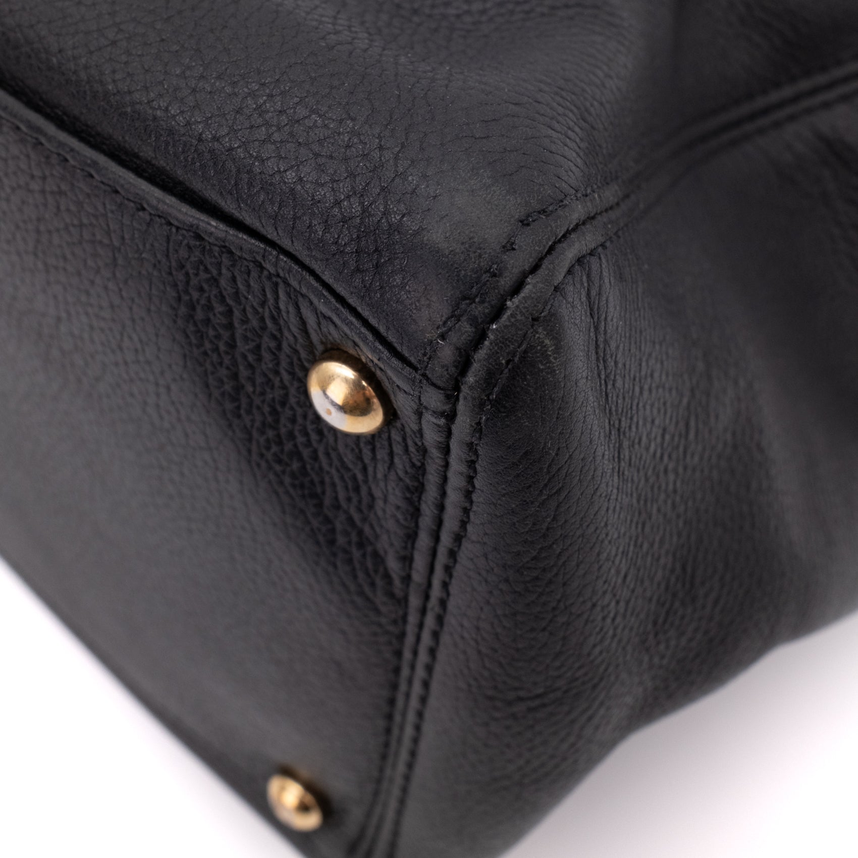 Chanel Executive Cerf Medium Kalbsleder Schwarz 24k GHW