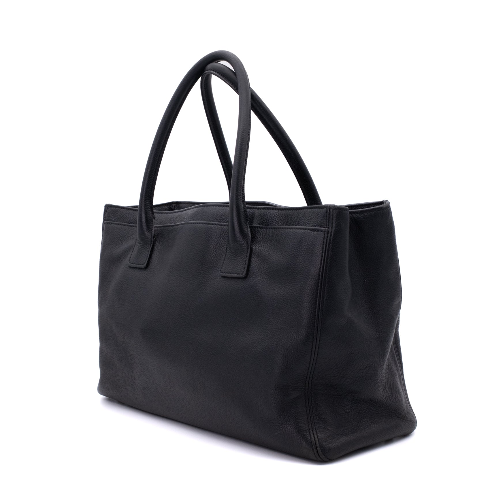 Chanel Executive Cerf Medium Kalbsleder Schwarz 24k GHW