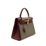 Hermès Kelly 28 Etoile aus weinrotem Rouge Ash Boxcalf Leder und Khakifarbenem Canvas Material im Sellier Stil und mit goldener Hardware