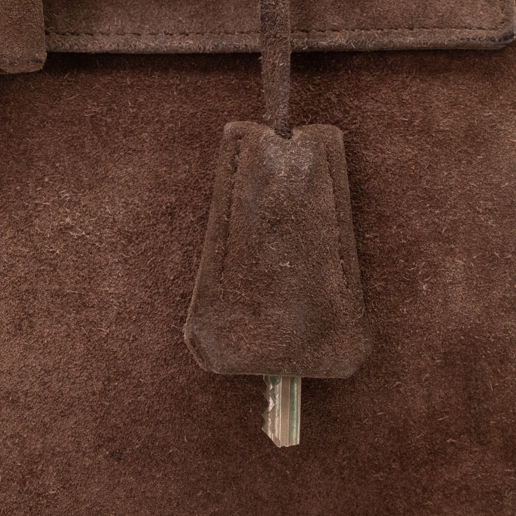 Hermès Kelly 28 Sellier Wildleder Veau Doblis Noisette Dunkelbraun GHW