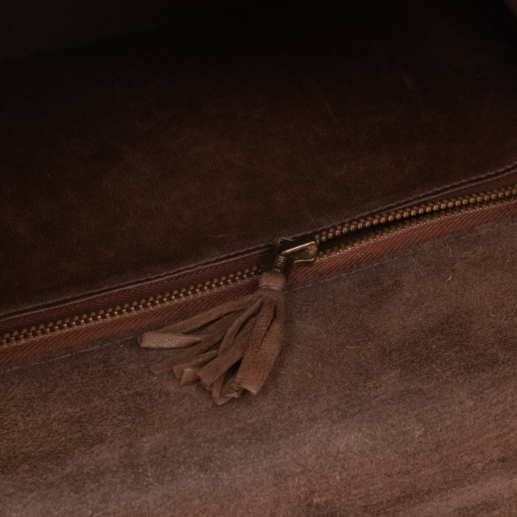 Hermès Kelly 28 Sellier Wildleder Veau Doblis Noisette Dunkelbraun GHW