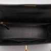 Hermès Kelly 28 aus schwarzem Boxcalf Leder im Sellier Stil mit goldener Hardware