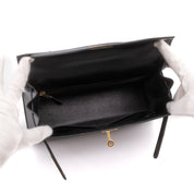 Hermès Kelly 28 aus schwarzem Boxcalf Leder im Sellier Stil mit goldener Hardware