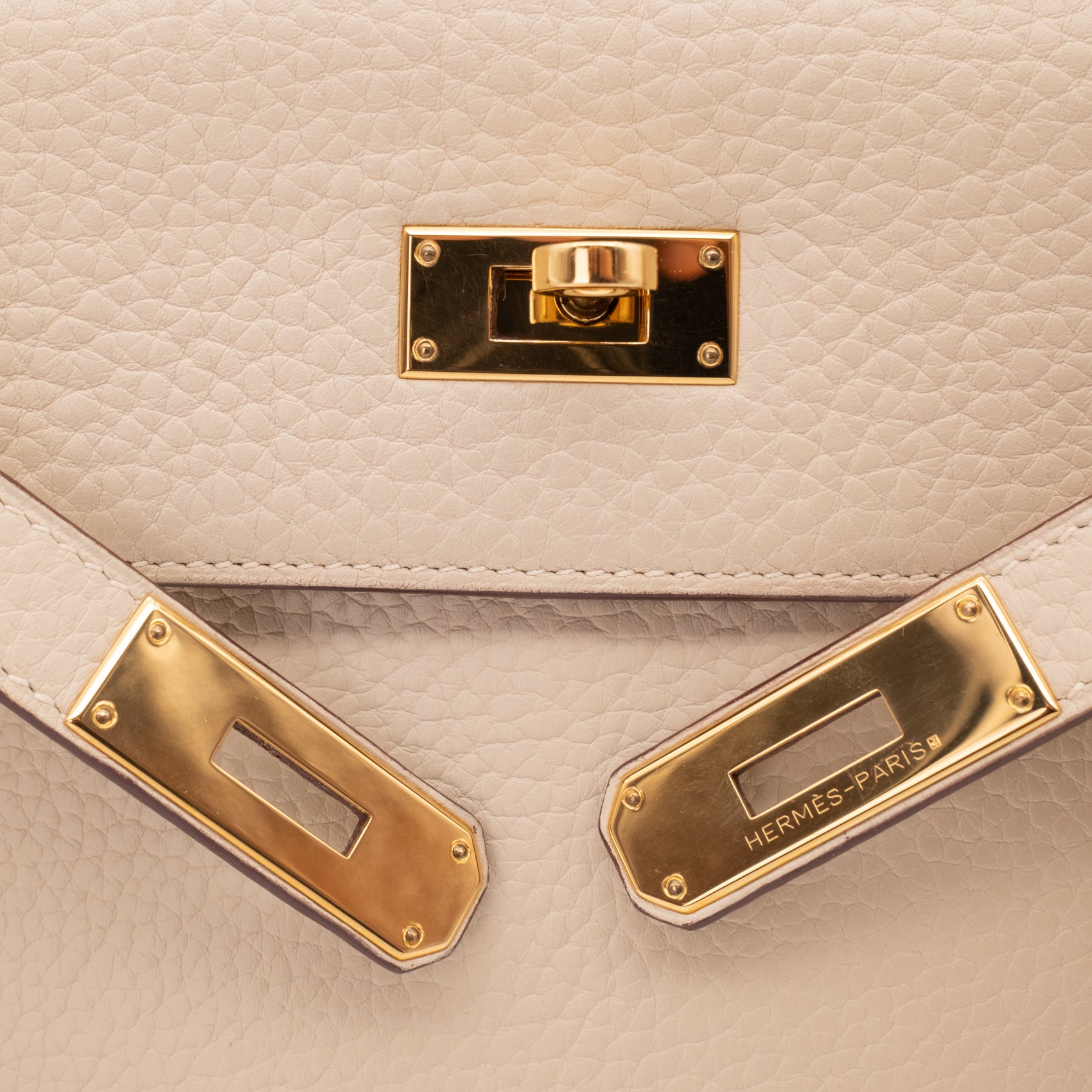Hermès Kelly 28 Retourne Parchemin Taurillon Clemence GHW