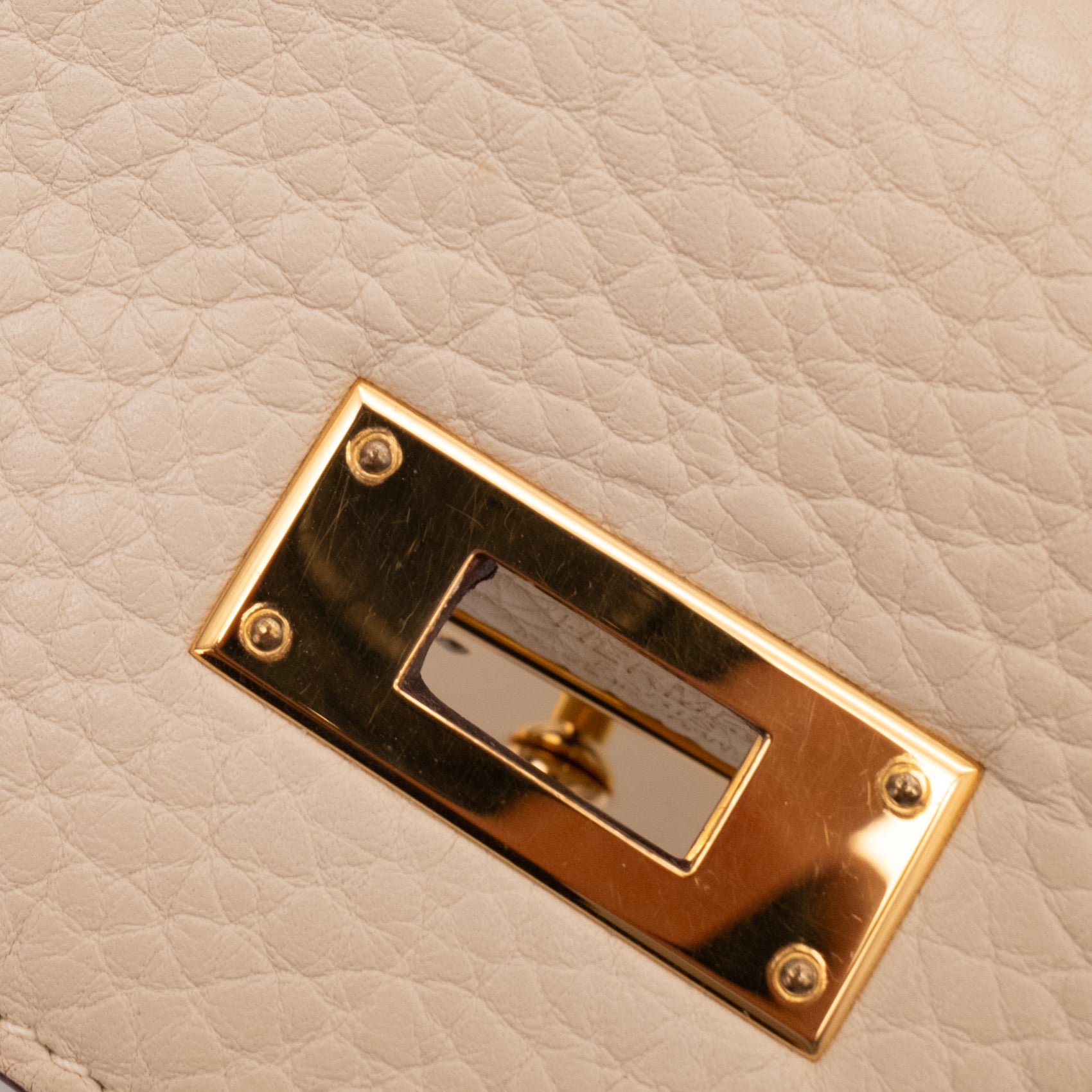 Hermès Kelly 28 Retourne Parchemin Taurillon Clemence GHW