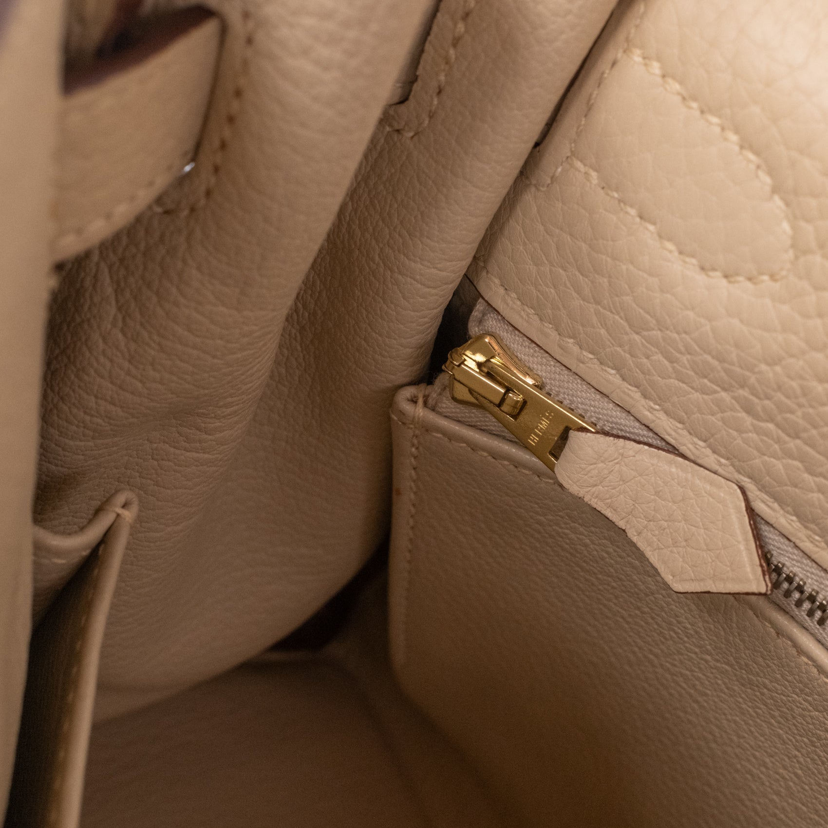 Hermès Kelly 28 Retourne Parchemin Taurillon Clemence GHW